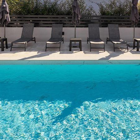 Poolside Apartments Anabella 巴斯卡 外观 照片