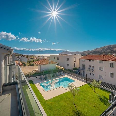 Poolside Apartments Anabella 巴斯卡 外观 照片