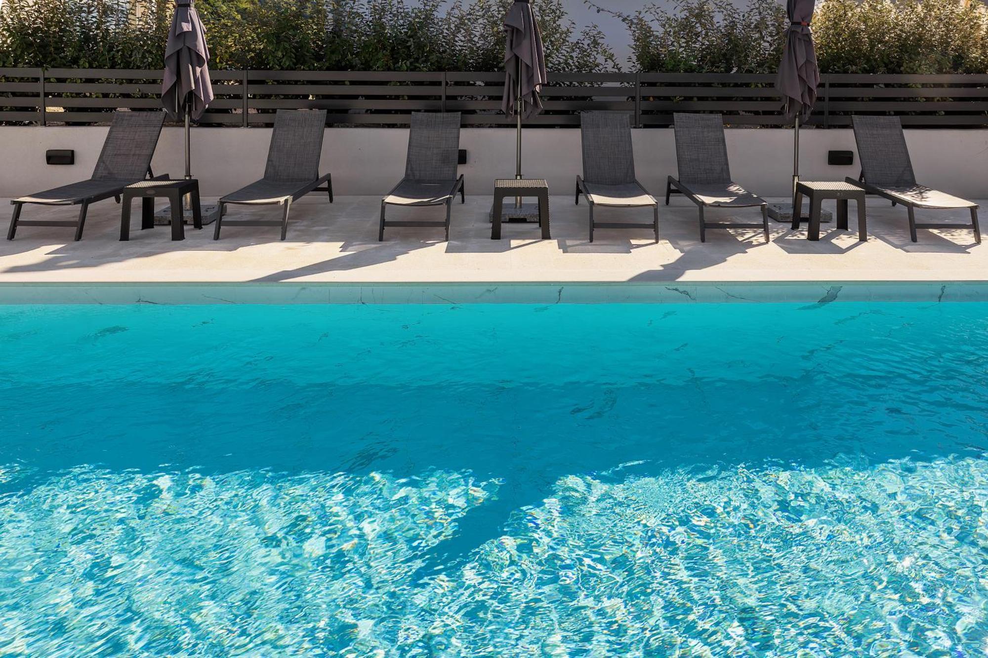 Poolside Apartments Anabella 巴斯卡 外观 照片